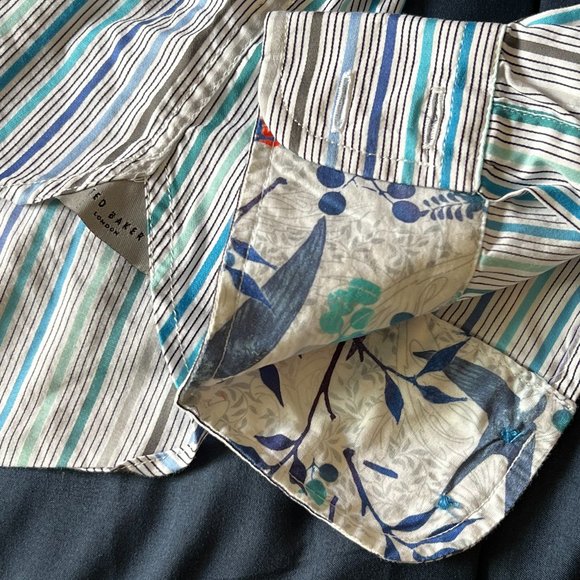 Ted Baker Pinstripe Size 5 / Large - Picture 3 of 8